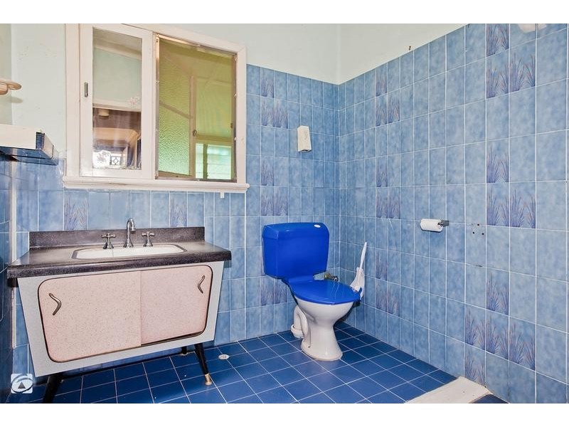 21 McKimmie Road, Palmyra WA 6157