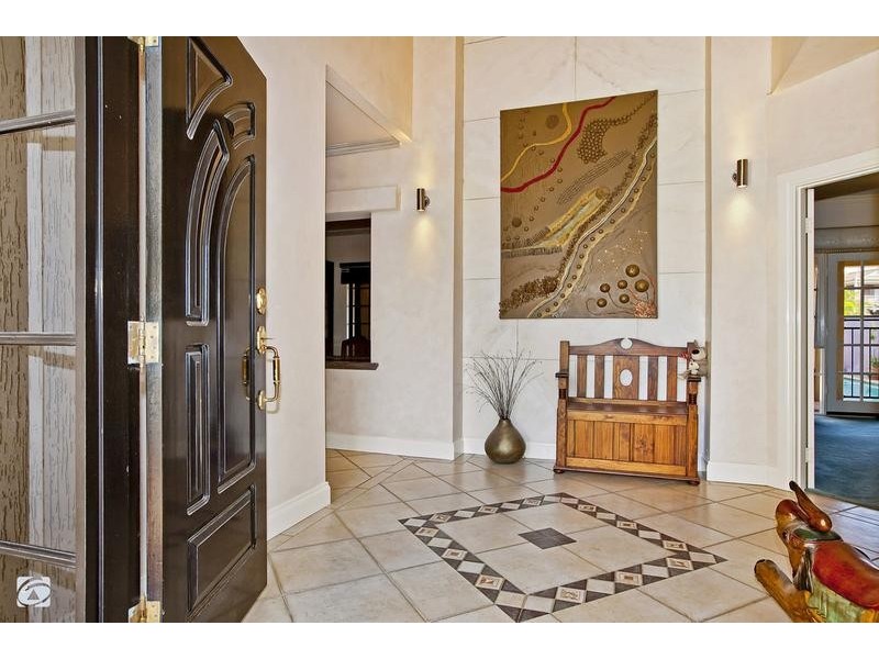 1 Turtle Point Cove, Jandakot WA 6164