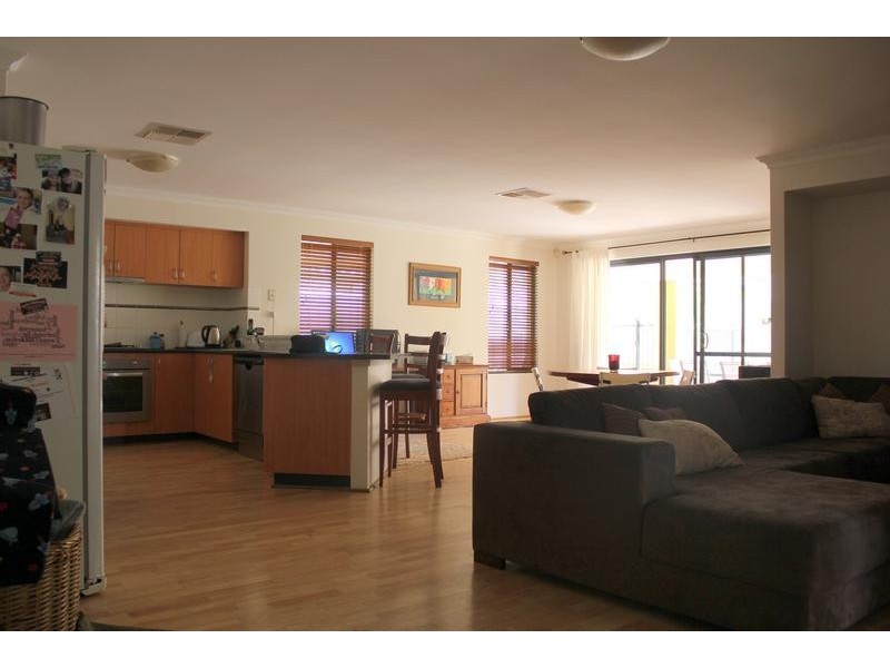 12 Wildfinch Street, Beeliar WA 6164