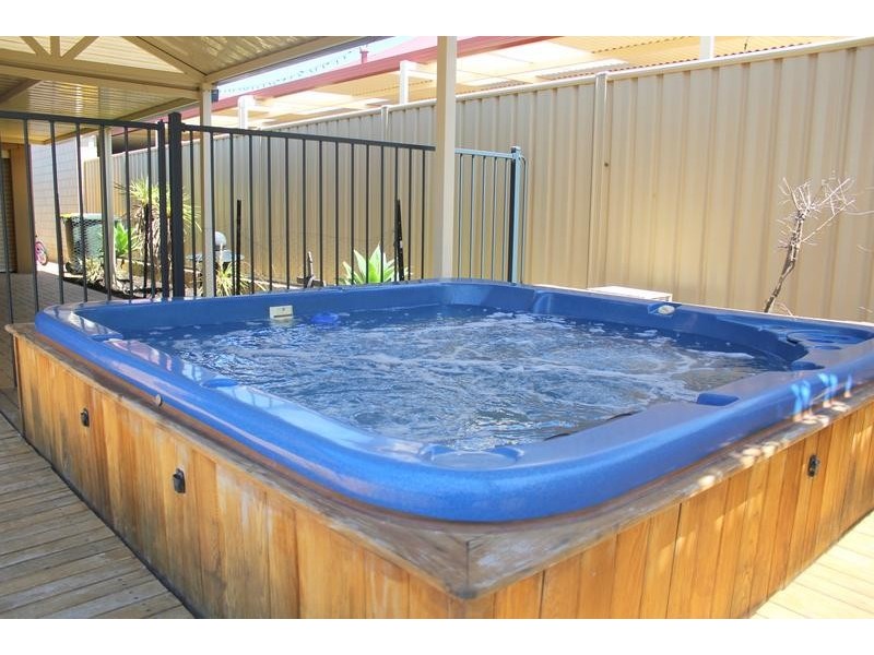 12 Wildfinch Street, Beeliar WA 6164