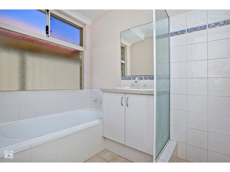 16 Brushfoot Boulevard, Success WA 6164