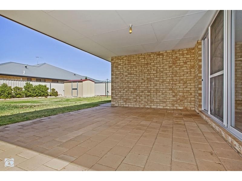 16 Brushfoot Boulevard, Success WA 6164