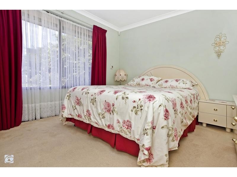 32 Berrigan Drive, South Lake WA 6164