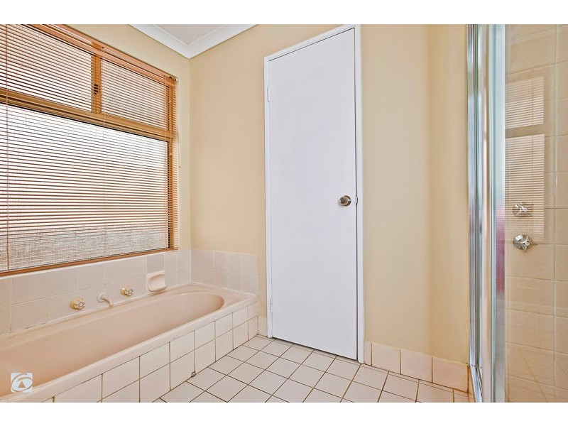 12 Ronsard Place, Yangebup WA 6164