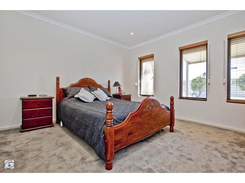 4 Tathra Lane, Aubin Grove WA 6164