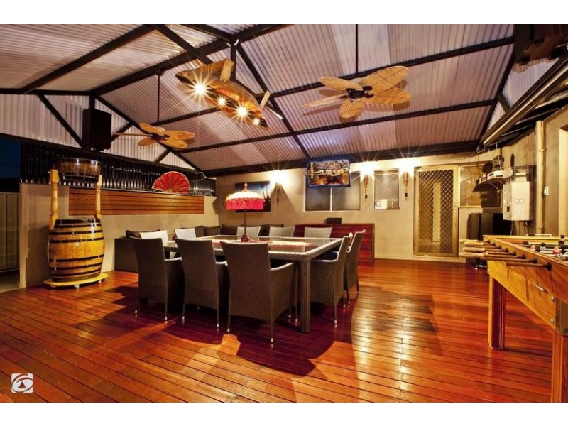 215 Yangebup Road, Yangebup WA 6164