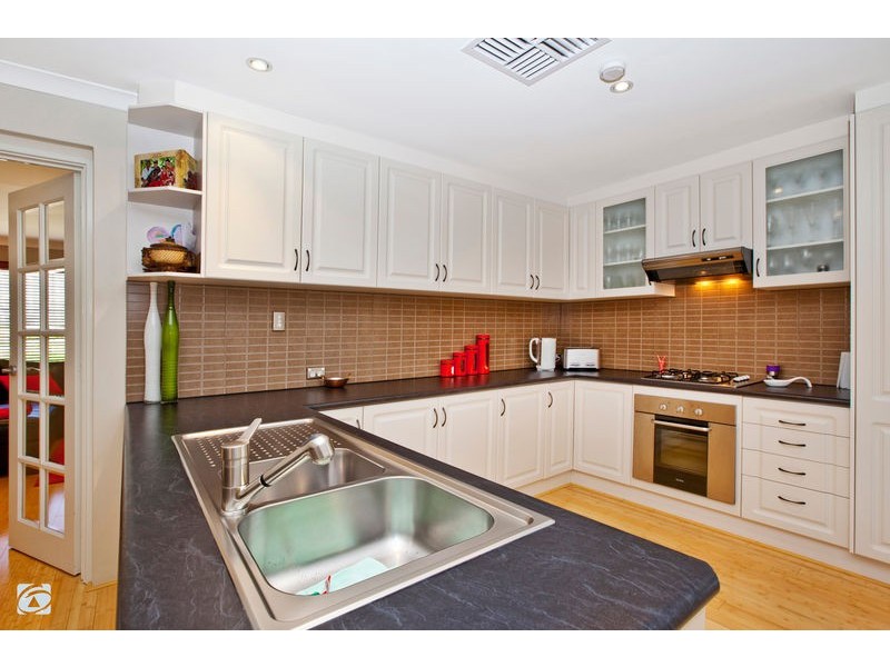 30 Williambury Drive, Yangebup WA 6164