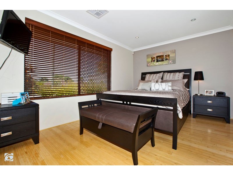 30 Williambury Drive, Yangebup WA 6164