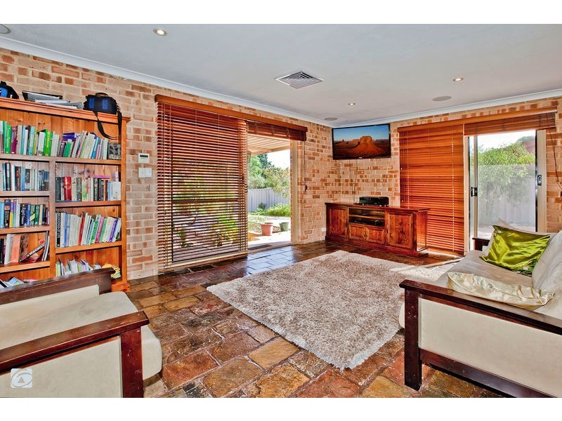 59 Pelican Ramble, Yangebup WA 6164