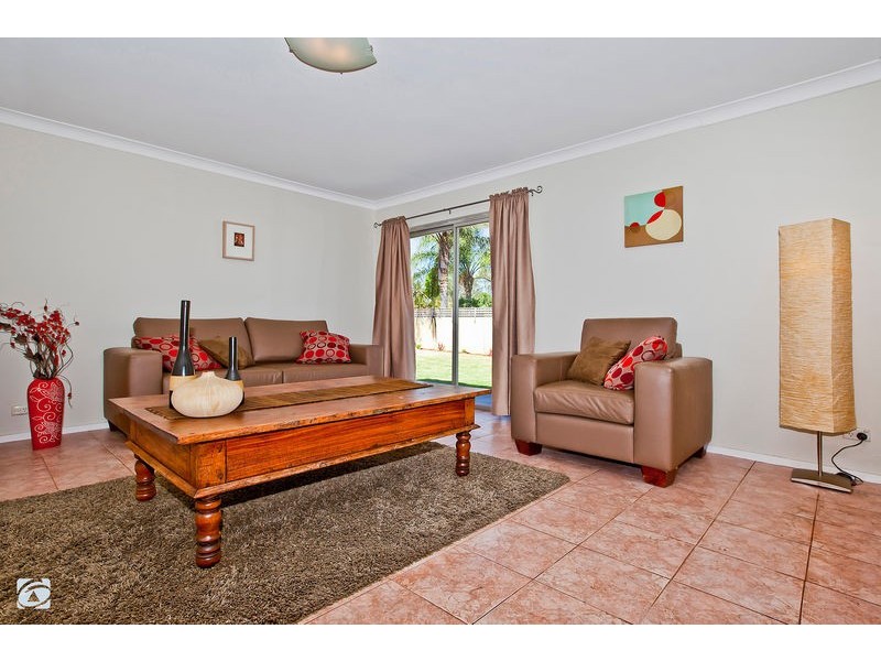 33 Edeline Street, Spearwood WA 6163