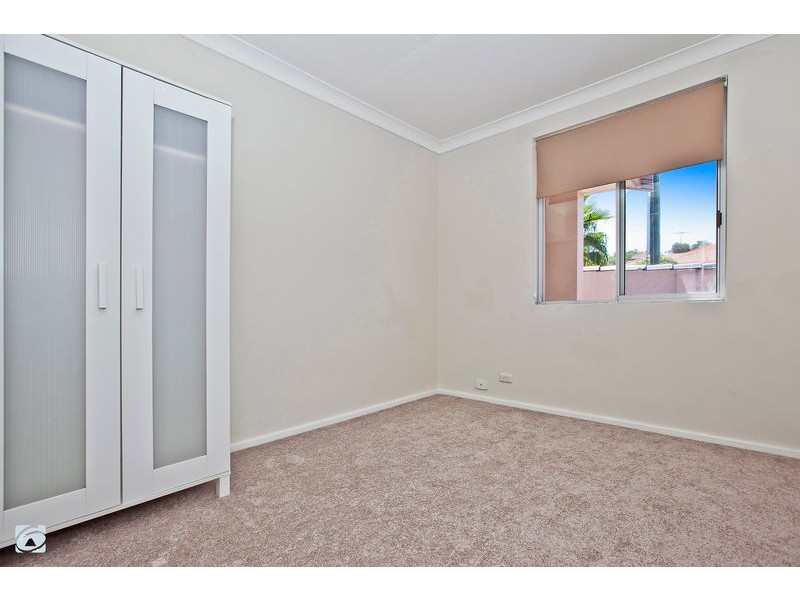 33 Edeline Street, Spearwood WA 6163