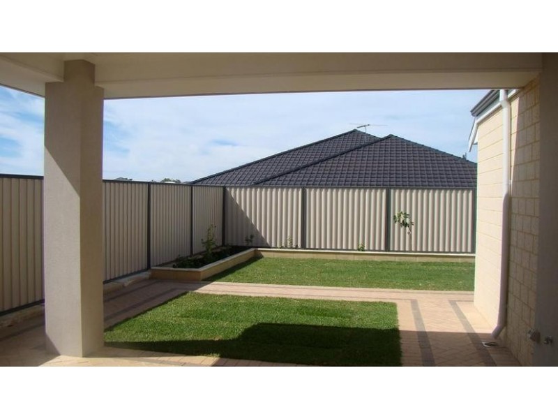 11 Majorelle Parkway, Aubin Grove WA 6164