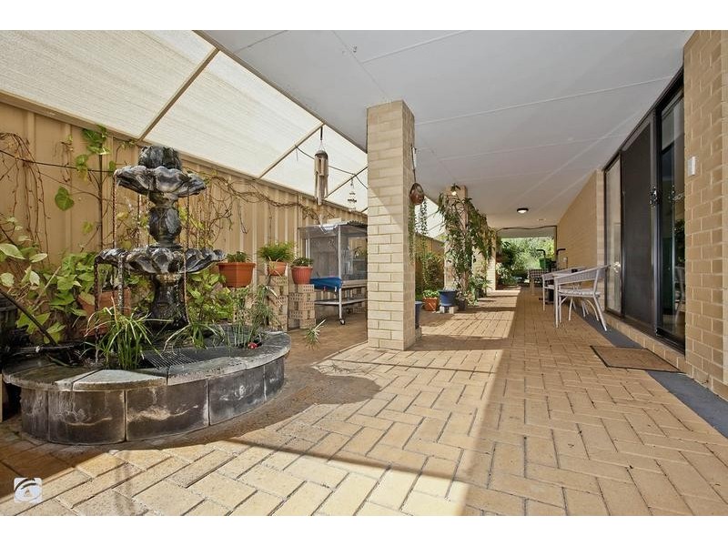 39 The Lakes Boulevard, Jandakot WA 6164