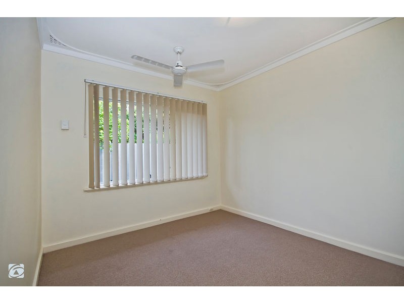 43 Crawford Road, Orelia WA 6167