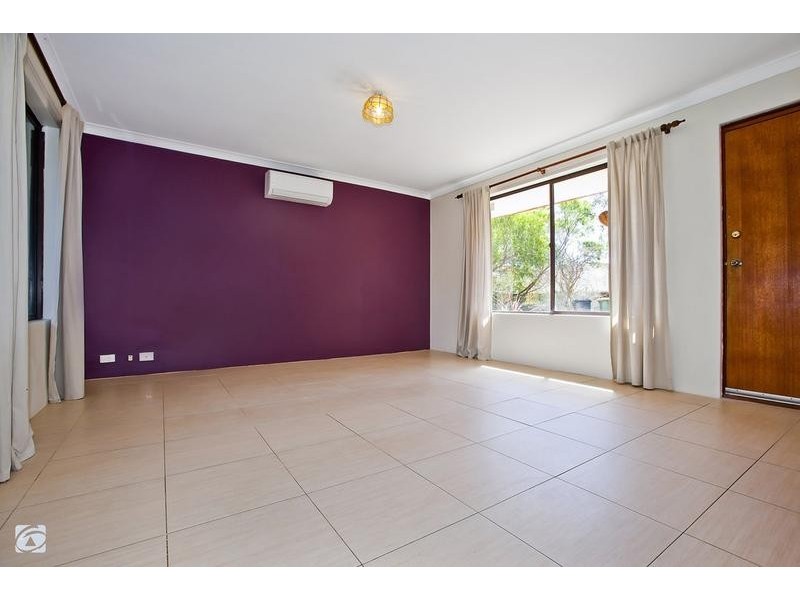6 Cobble Court, Bibra Lake WA 6163