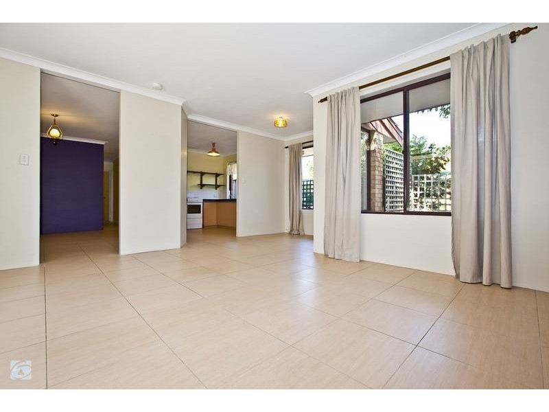 6 Cobble Court, Bibra Lake WA 6163