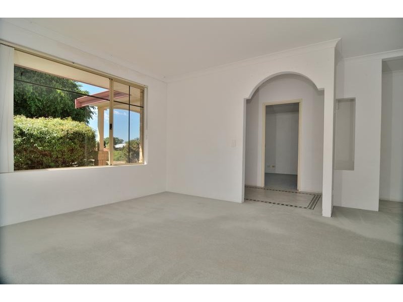 3 Tallow Place, South Lake WA 6164