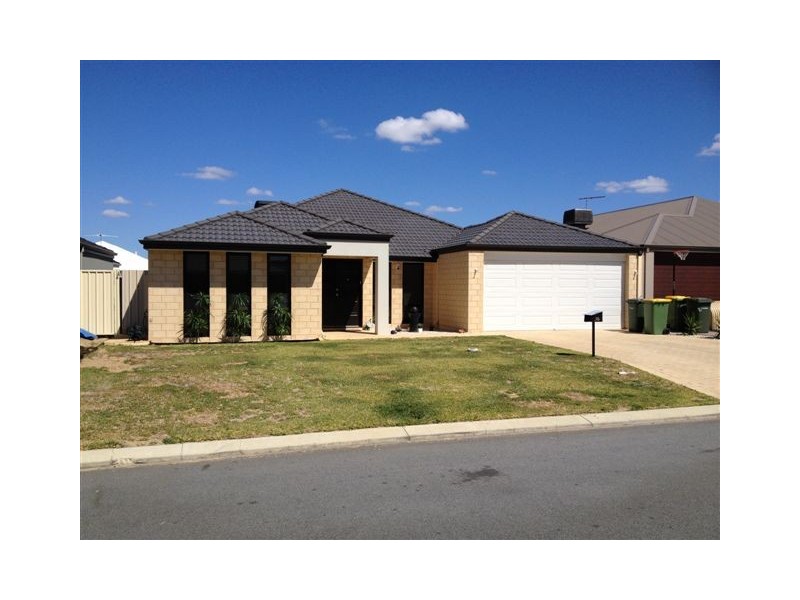 36 Marseille Gardens, Piara Waters WA 6112