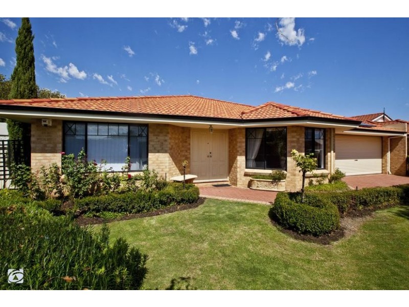 38 Lakehurst Way, Atwell WA 6164