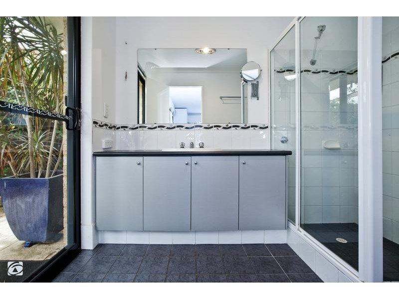 38 Lakehurst Way, Atwell WA 6164