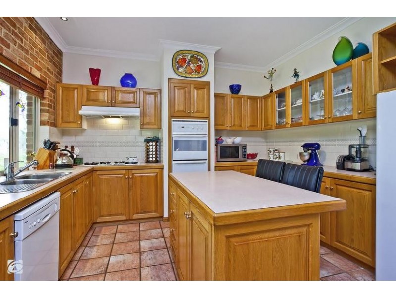 6 Sherwin Place, Wandi WA 6167