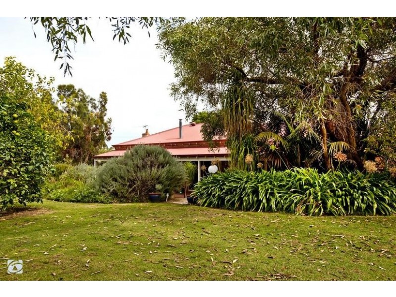 6 Sherwin Place, Wandi WA 6167