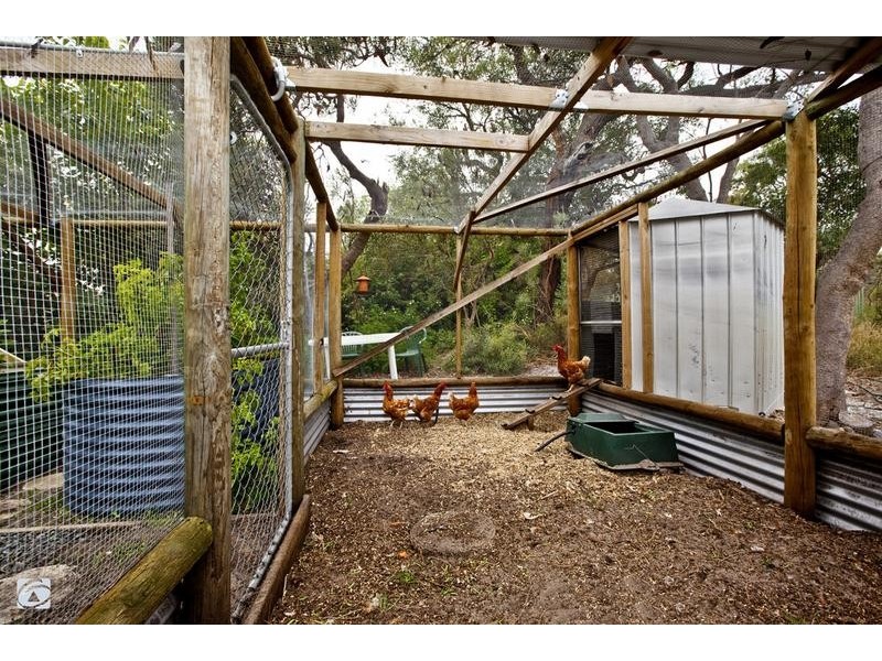 6 Sherwin Place, Wandi WA 6167