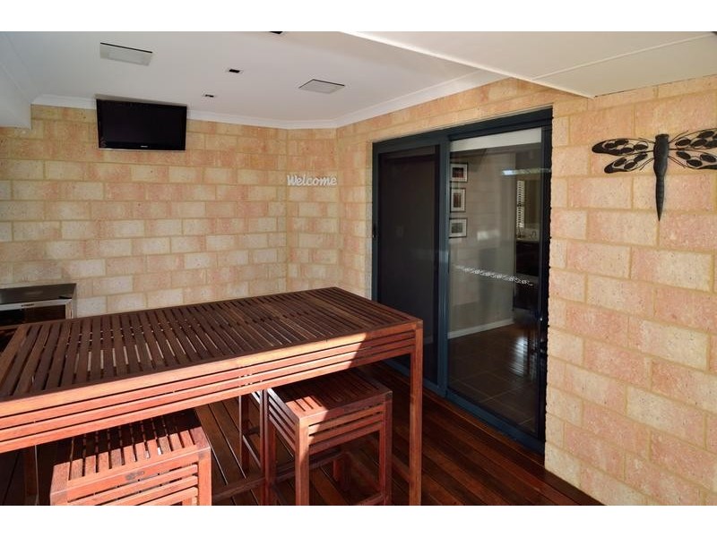 1/3 Peppermint Gardens, Aubin Grove WA 6164