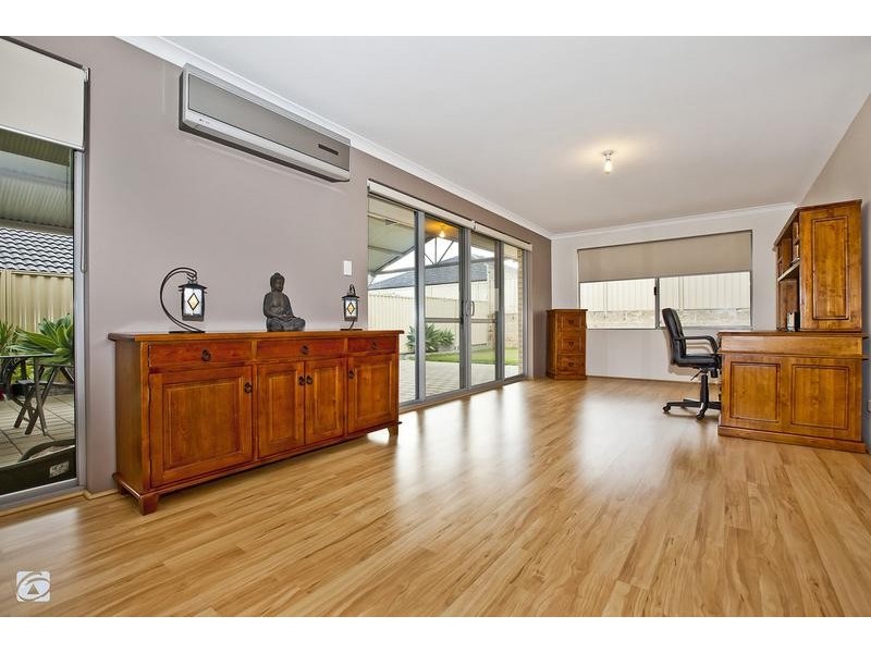 19 Coppito Circle, Beeliar WA 6164