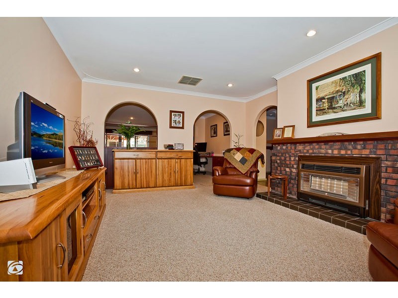 48 Edeline Street, Spearwood WA 6163