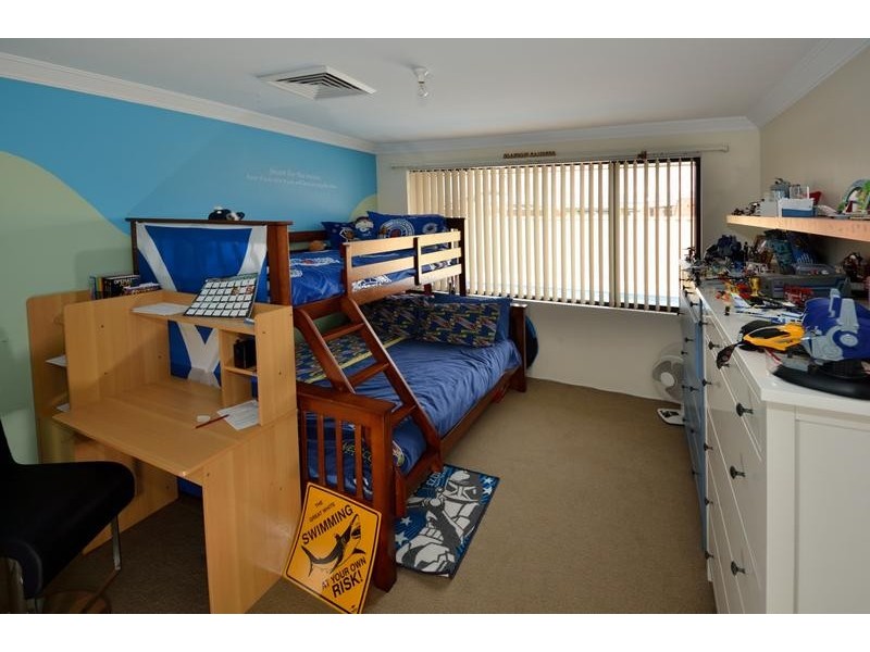 17 Halcyon Way, Atwell WA 6164