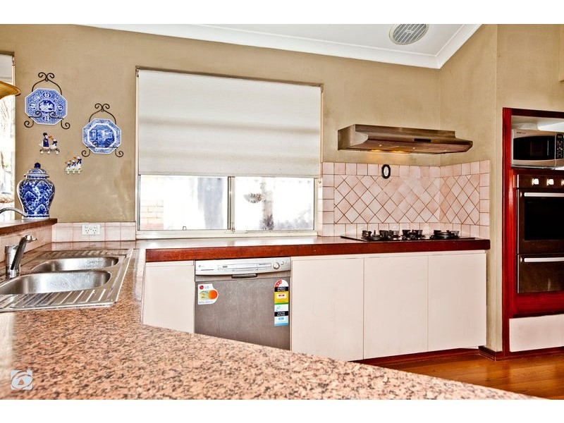 9 Freshwater Drive, Atwell WA 6164