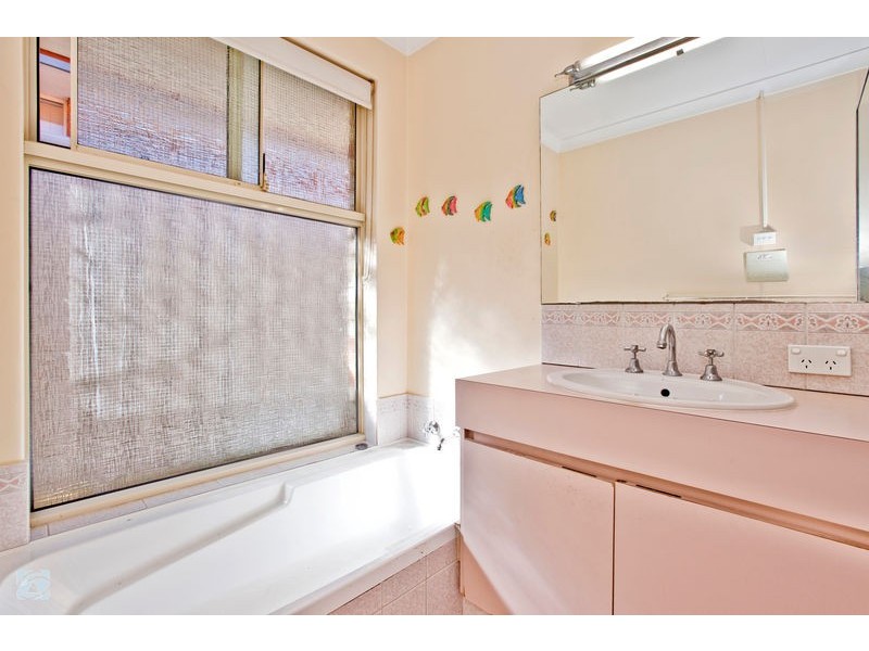 9 Freshwater Drive, Atwell WA 6164