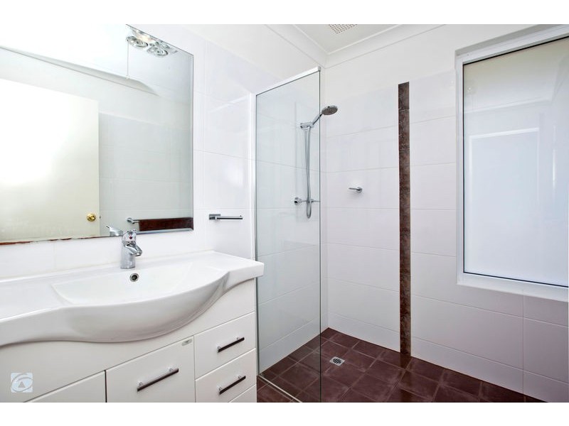 10 Fantail Drive, Bibra Lake WA 6163