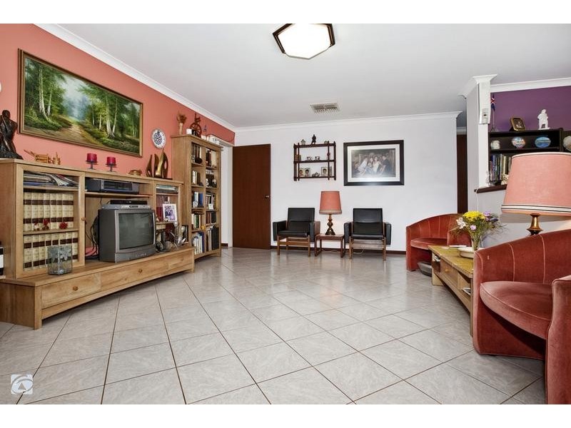 5 Banyalla Court, South Lake WA 6164