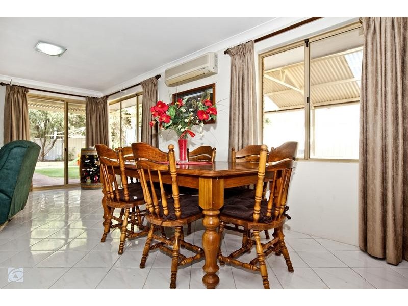 14 Bolderwood Drive, South Lake WA 6164