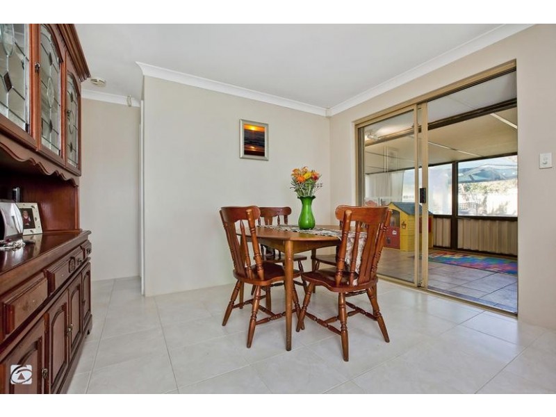 18 Arcaman Place, South Lake WA 6164