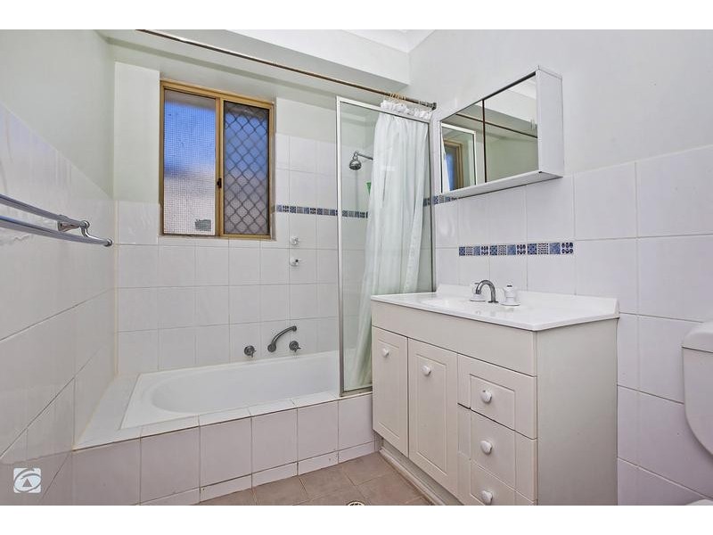 18 Arcaman Place, South Lake WA 6164