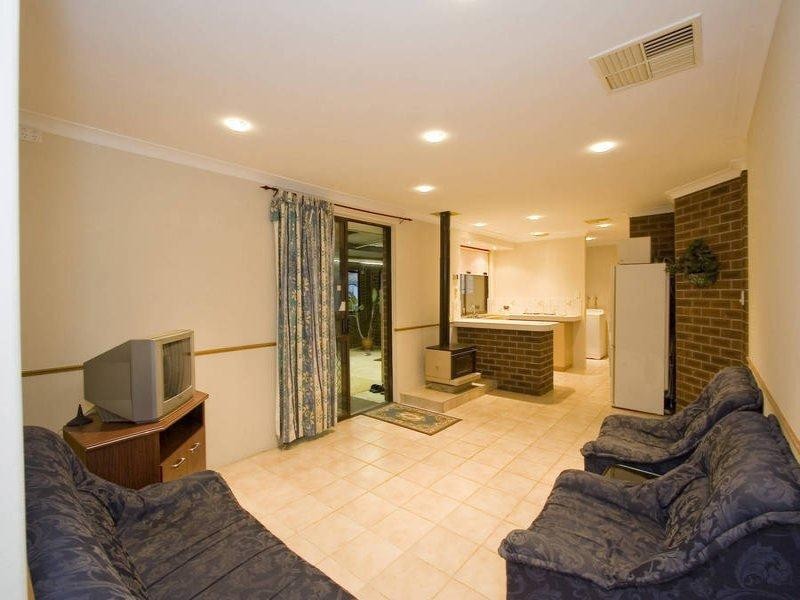 36 Allamanda Drive, South Lake WA 6164