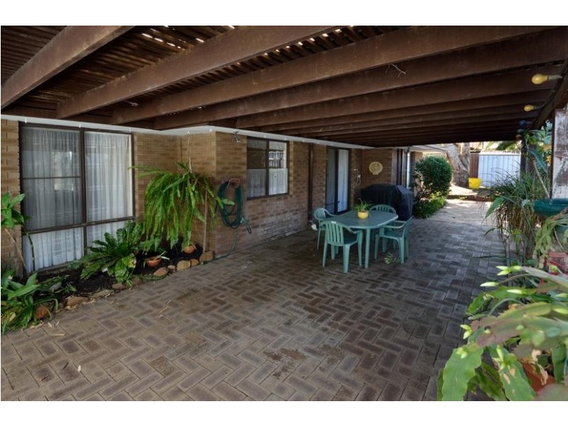 19 Allamanda Drive, South Lake WA 6164