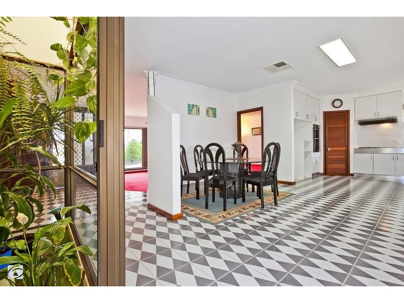 13 Boswell Place, Spearwood WA 6163