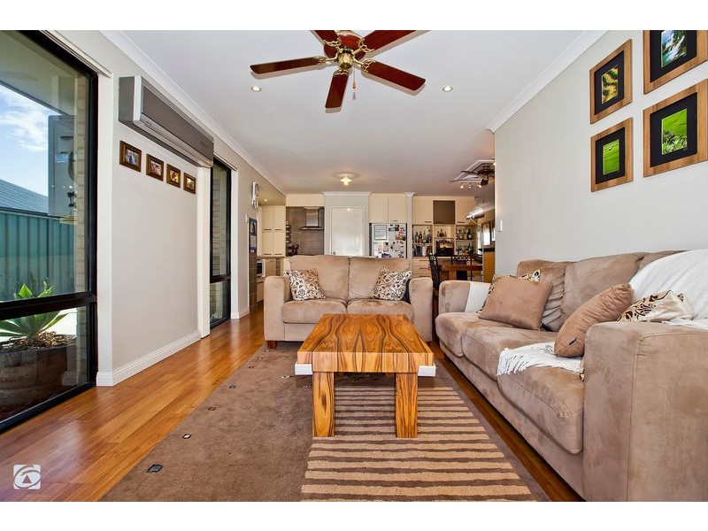 12 Hedges Retreat, Atwell WA 6164