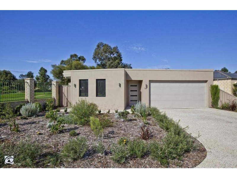 24 Tarwhine Close, South Lake WA 6164