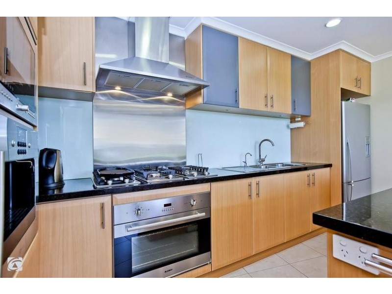 24 Tarwhine Close, South Lake WA 6164