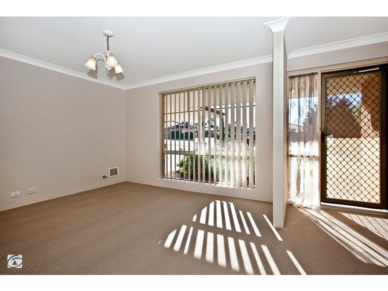 18 Catalpa Crescent, South Lake WA 6164