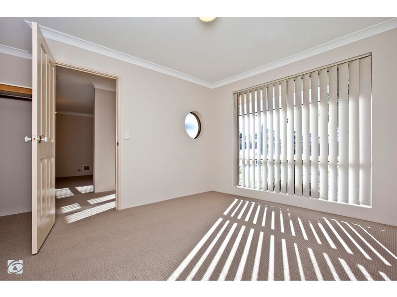 18 Catalpa Crescent, South Lake WA 6164