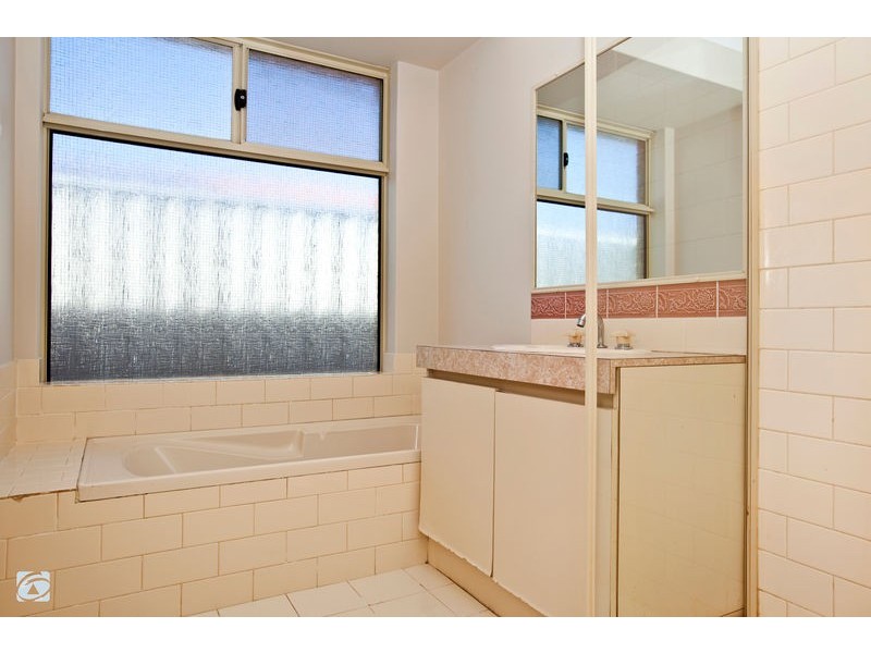 18 Catalpa Crescent, South Lake WA 6164