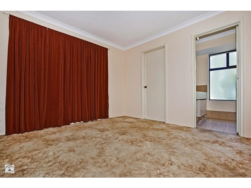 1 Pioneer Drive, Yangebup WA 6164
