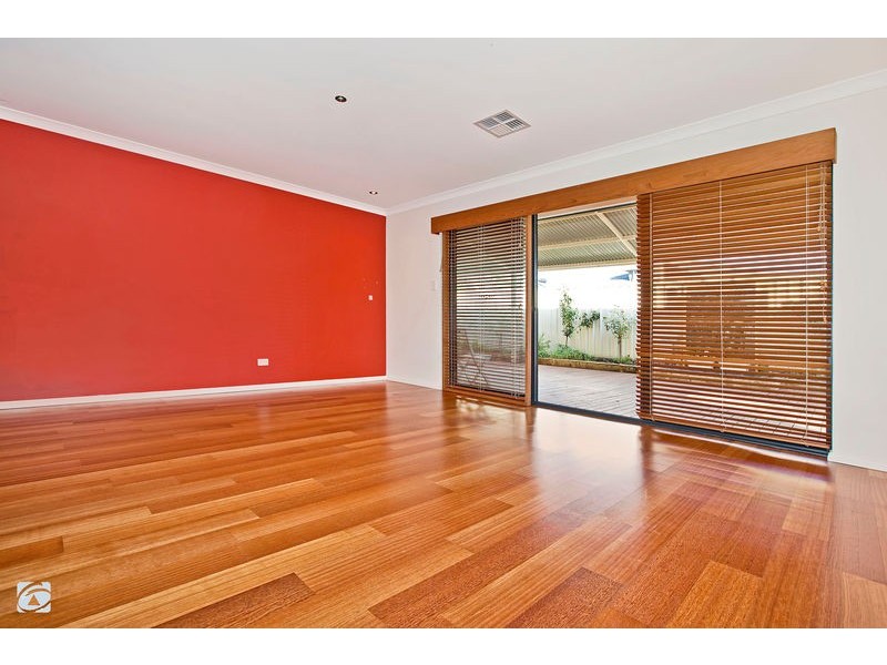 3 Colgrave Mews, South Lake WA 6164