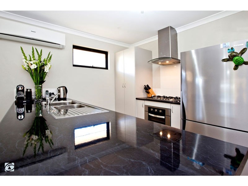 11 Blackmore Way, Wellard WA 6170